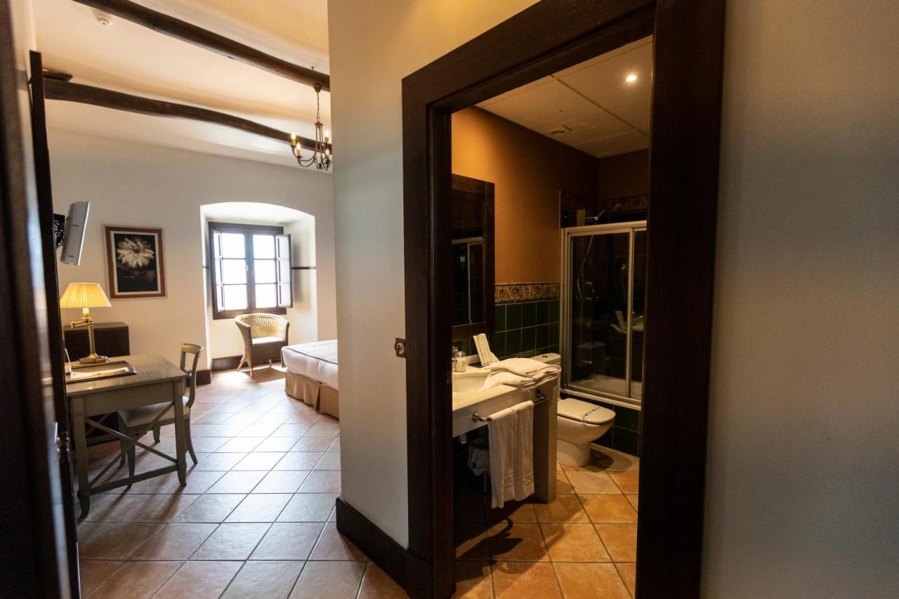Hotel Rural Olivenza Palacio Exterior photo