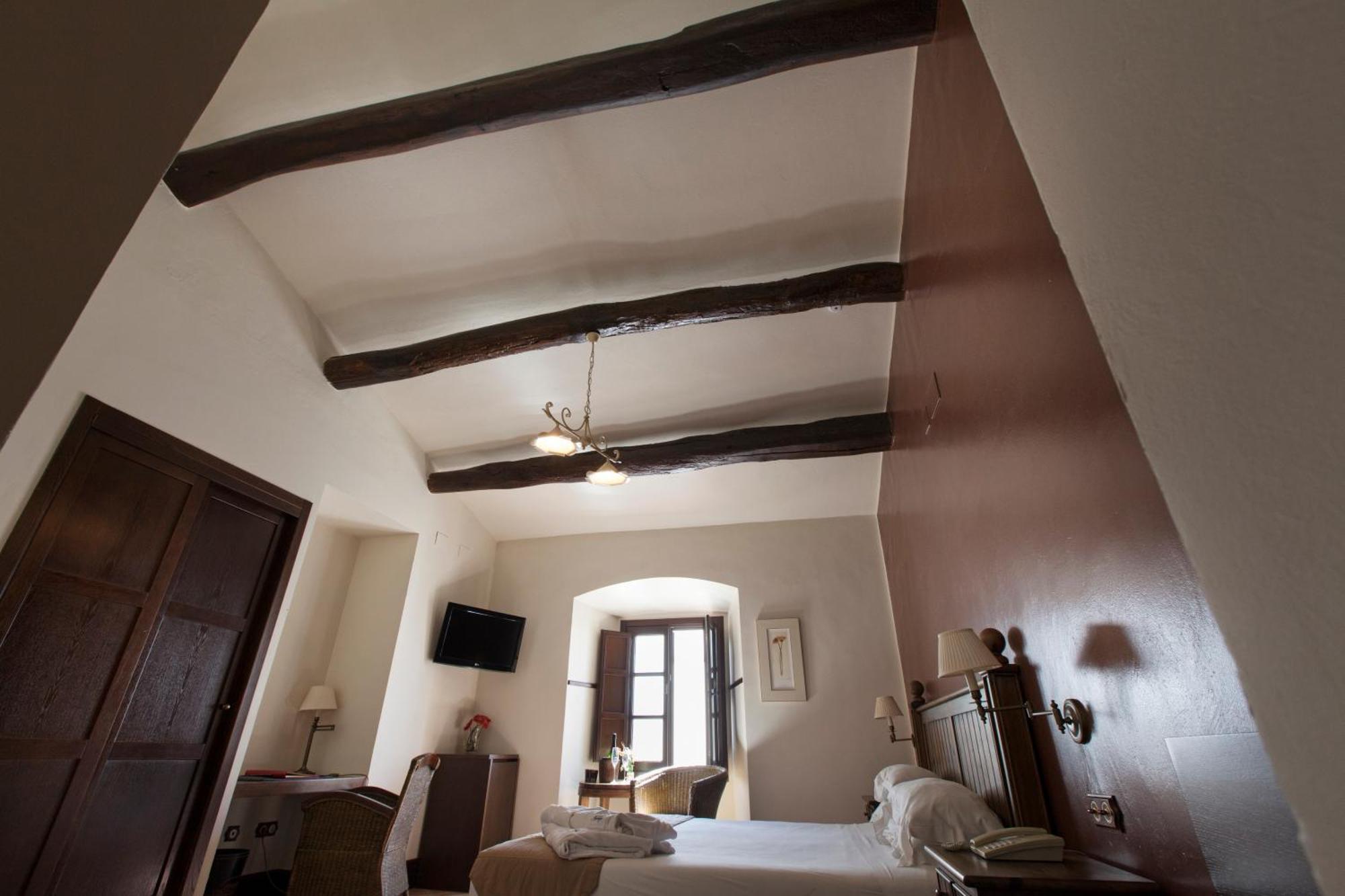 Hotel Rural Olivenza Palacio Room photo