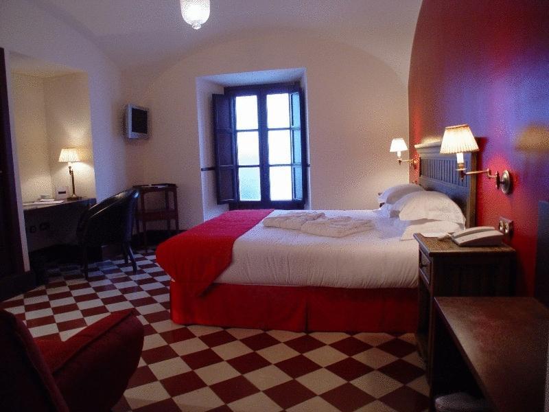 Hotel Rural Olivenza Palacio Room photo